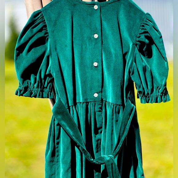 🐢 Girls Eloise Hunter Green Size 8 Long Heavy Velvety dress. Puffy Short… - Picture 4 of 5